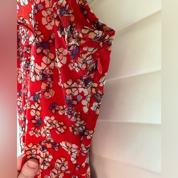 Elle red floral dress with waist tie, size 16. - Picture 5 of 10